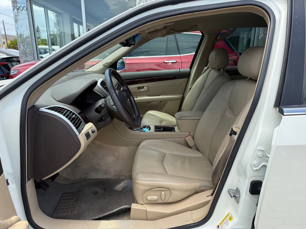 2007 Cadillac SRX Image 10