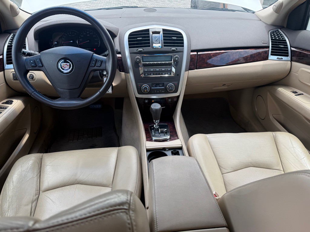 2007 Cadillac SRX Image 24