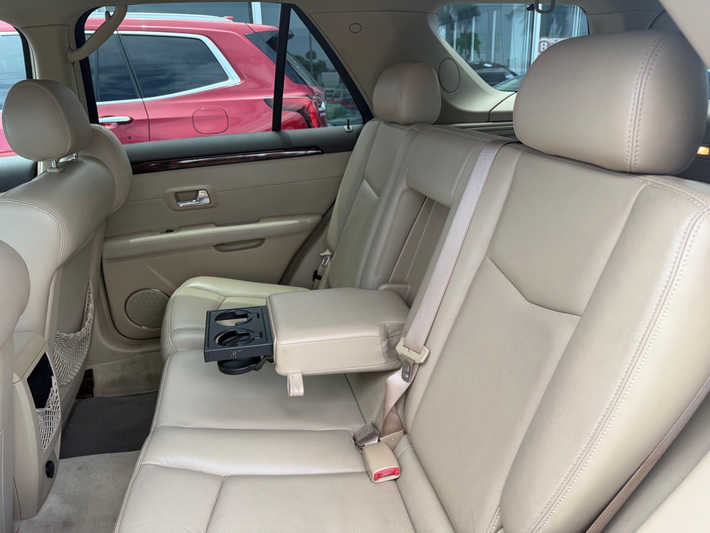 2007 Cadillac SRX Image 28