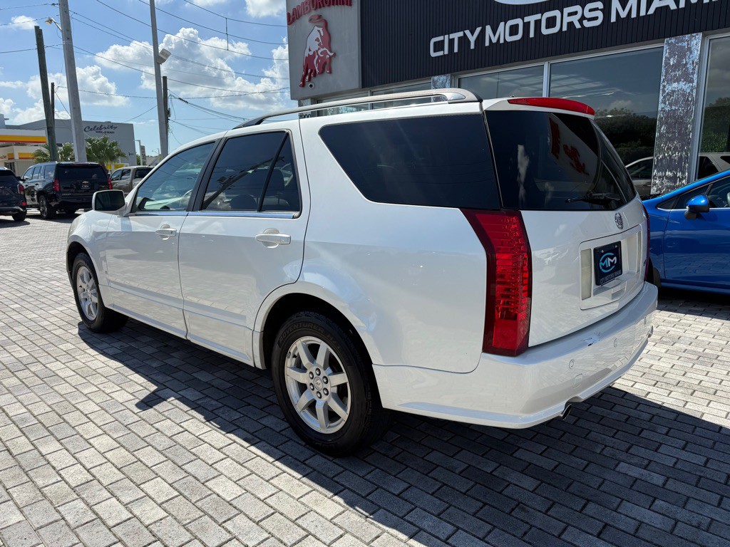 2007 Cadillac SRX Image 9