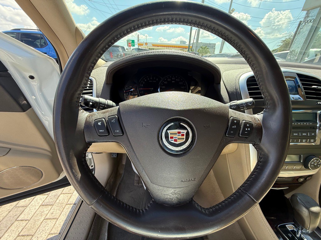 2007 Cadillac SRX Image 13