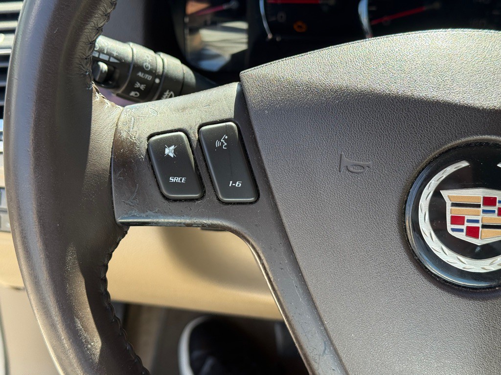 2007 Cadillac SRX Image 14