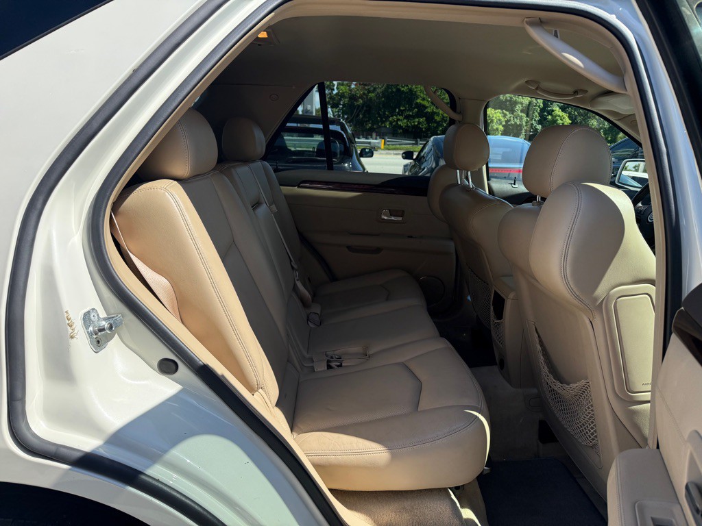 2007 Cadillac SRX Image 23