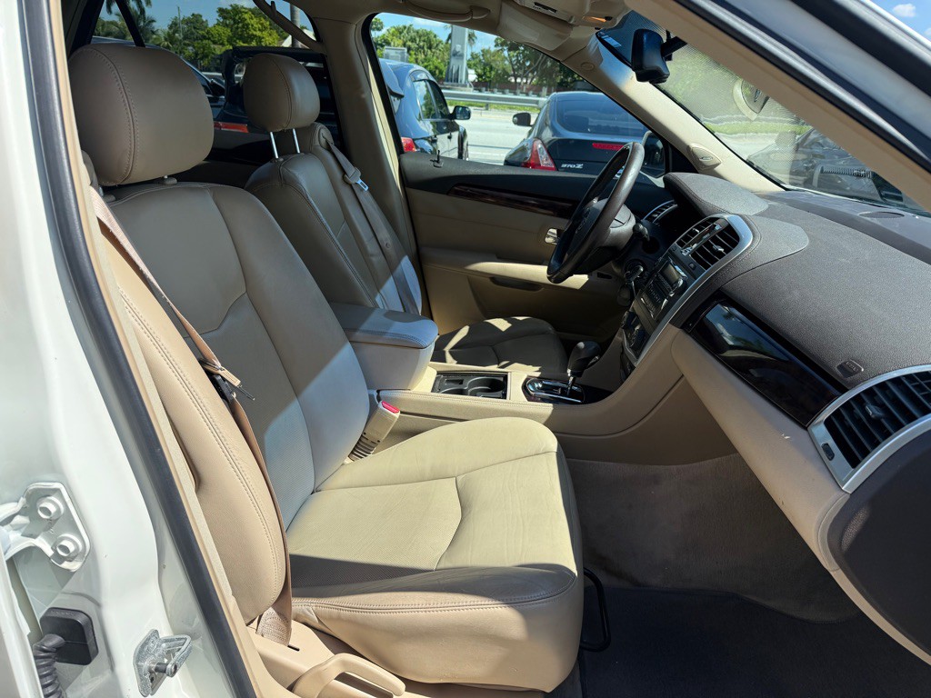 2007 Cadillac SRX Image 24