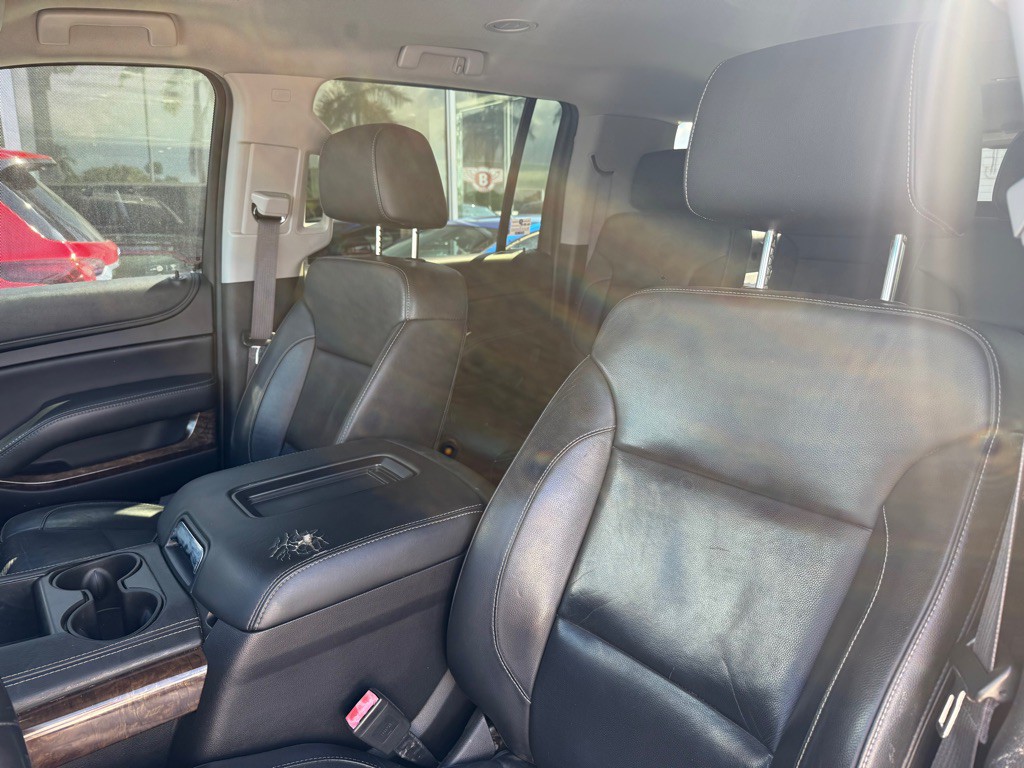2017 Chevrolet Suburban Image 11