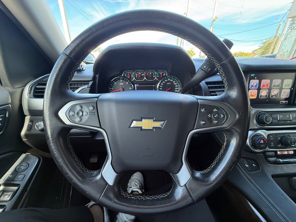 2017 Chevrolet Suburban Image 13