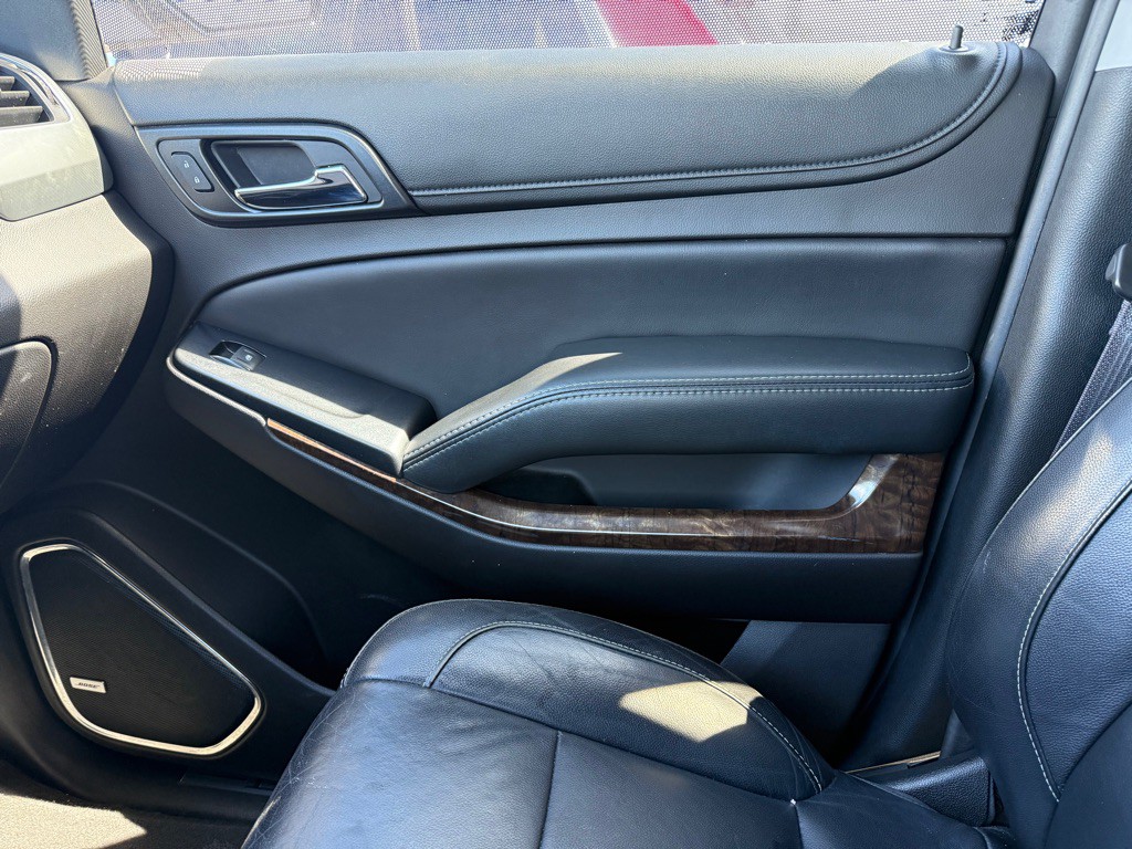 2017 Chevrolet Suburban Image 22