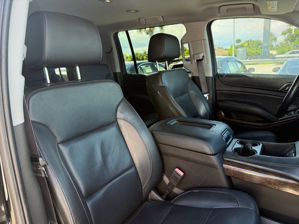 2017 Chevrolet Suburban Image 24