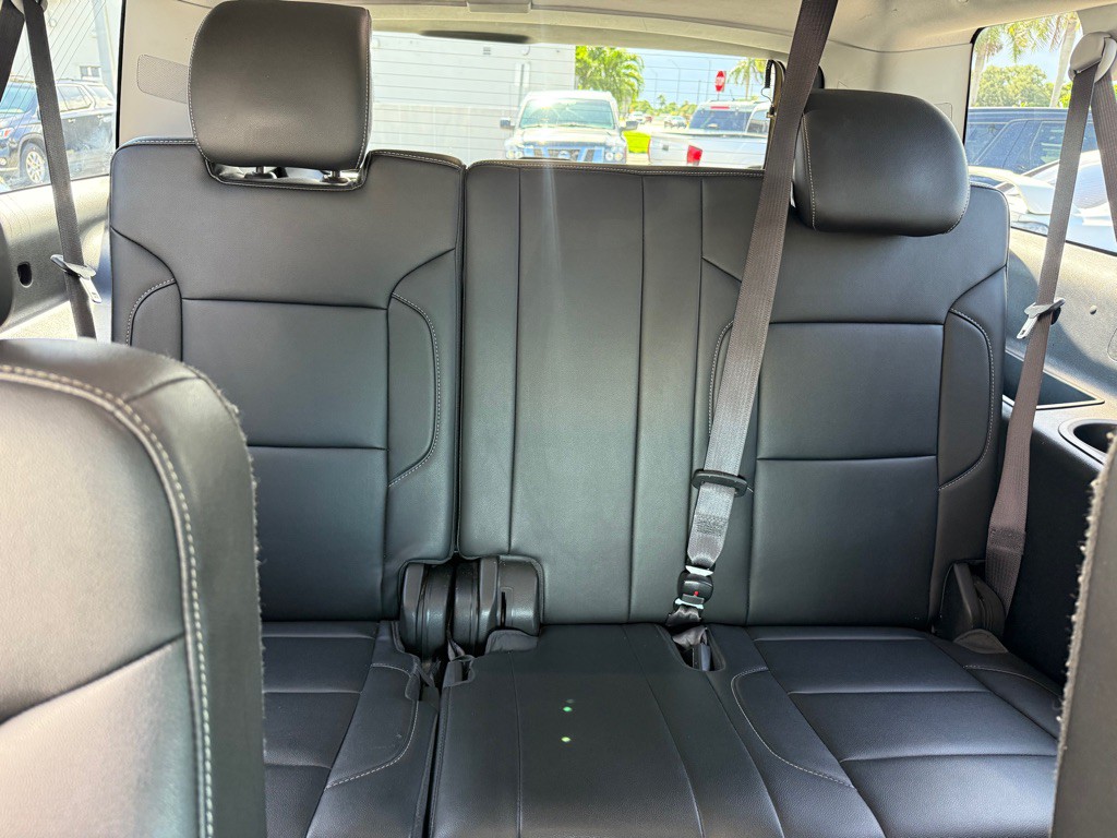 2017 Chevrolet Suburban Image 28
