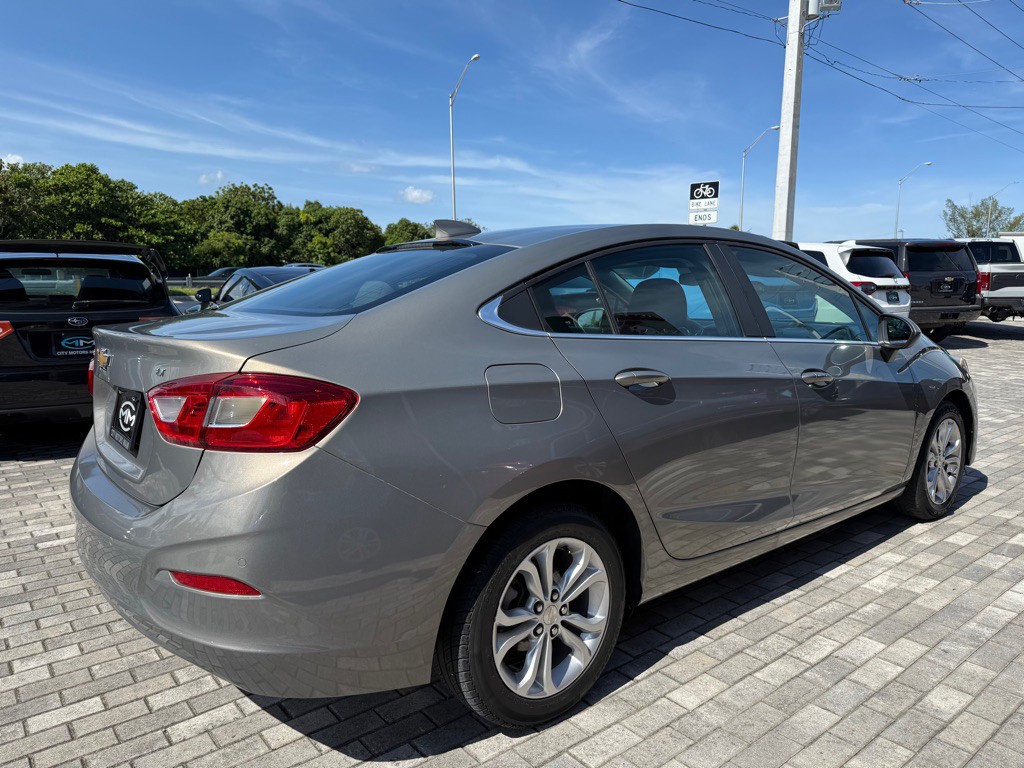 2019 Chevrolet Cruze Image 9