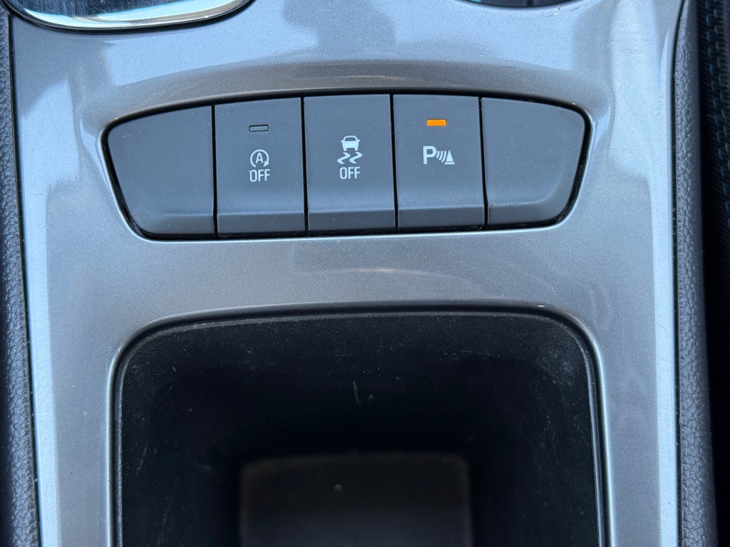 2019 Chevrolet Cruze Image 24