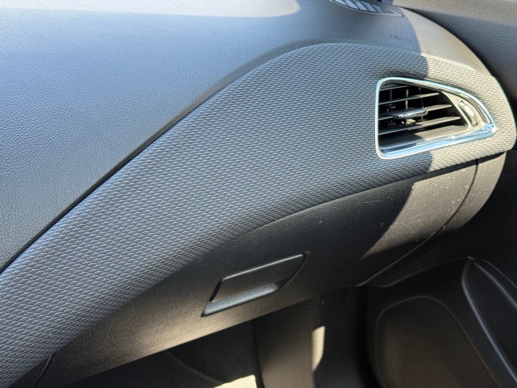 2019 Chevrolet Cruze Image 26