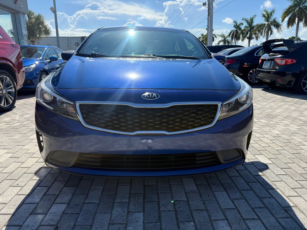 2017 Kia Forte Image 2