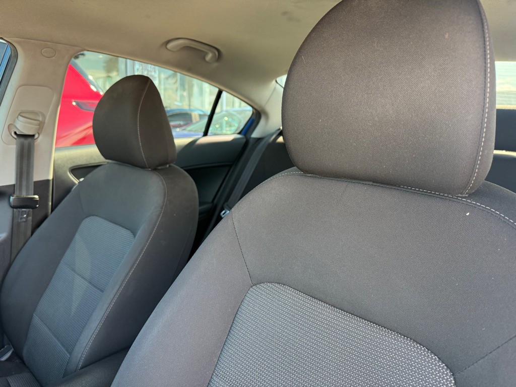 2017 Kia Forte Image 21