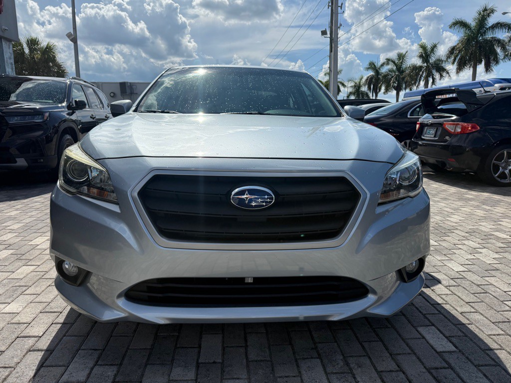 2015 Subaru Legacy Image 2
