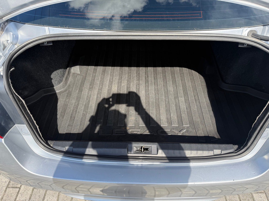 2015 Subaru Legacy Image 7