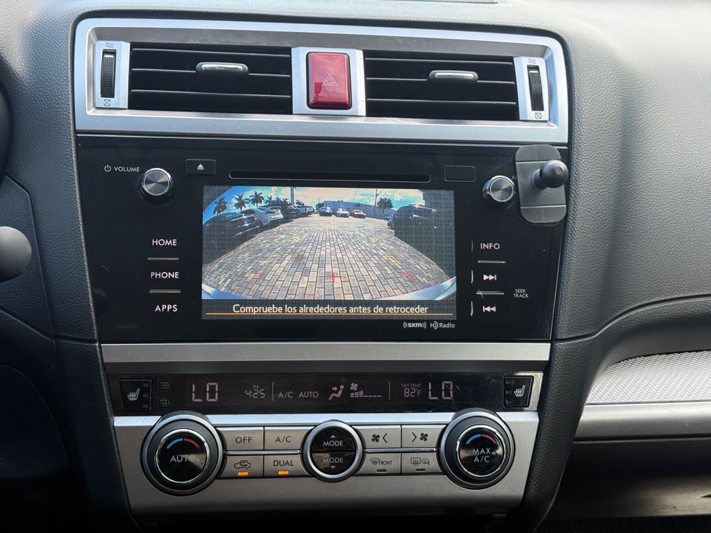 2015 Subaru Legacy Image 22