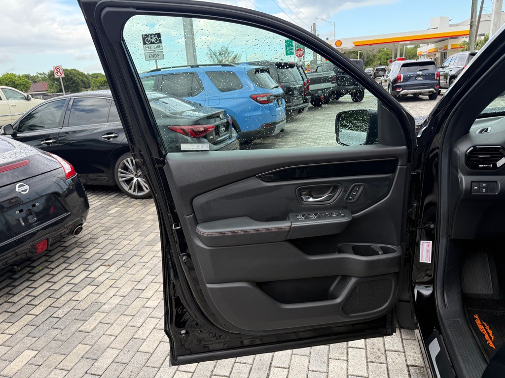 2025 Honda Pilot Image 12
