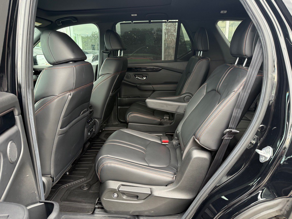 2025 Honda Pilot Image 32
