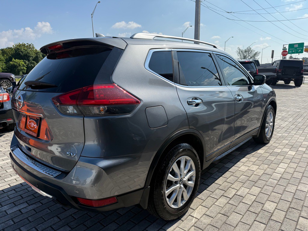 2020 Nissan Rogue Image 8