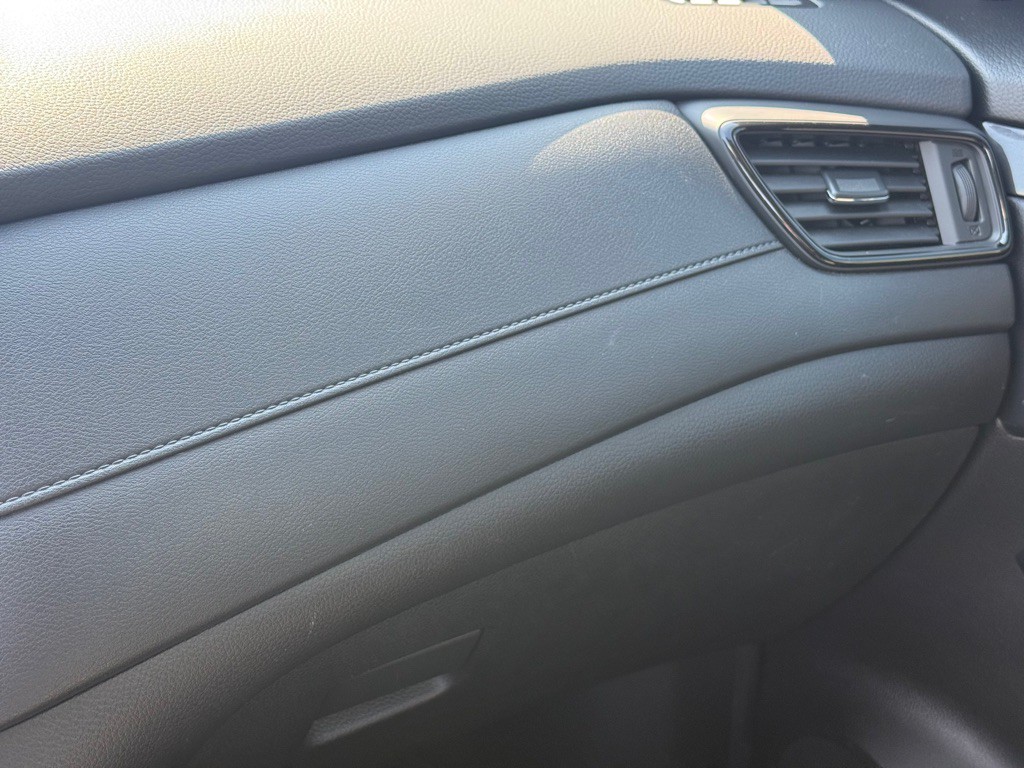 2020 Nissan Rogue Image 16