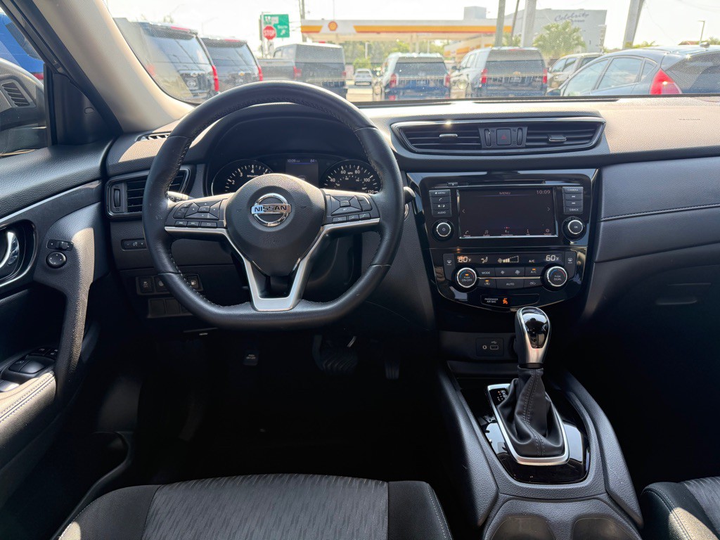 2020 Nissan Rogue Image 23