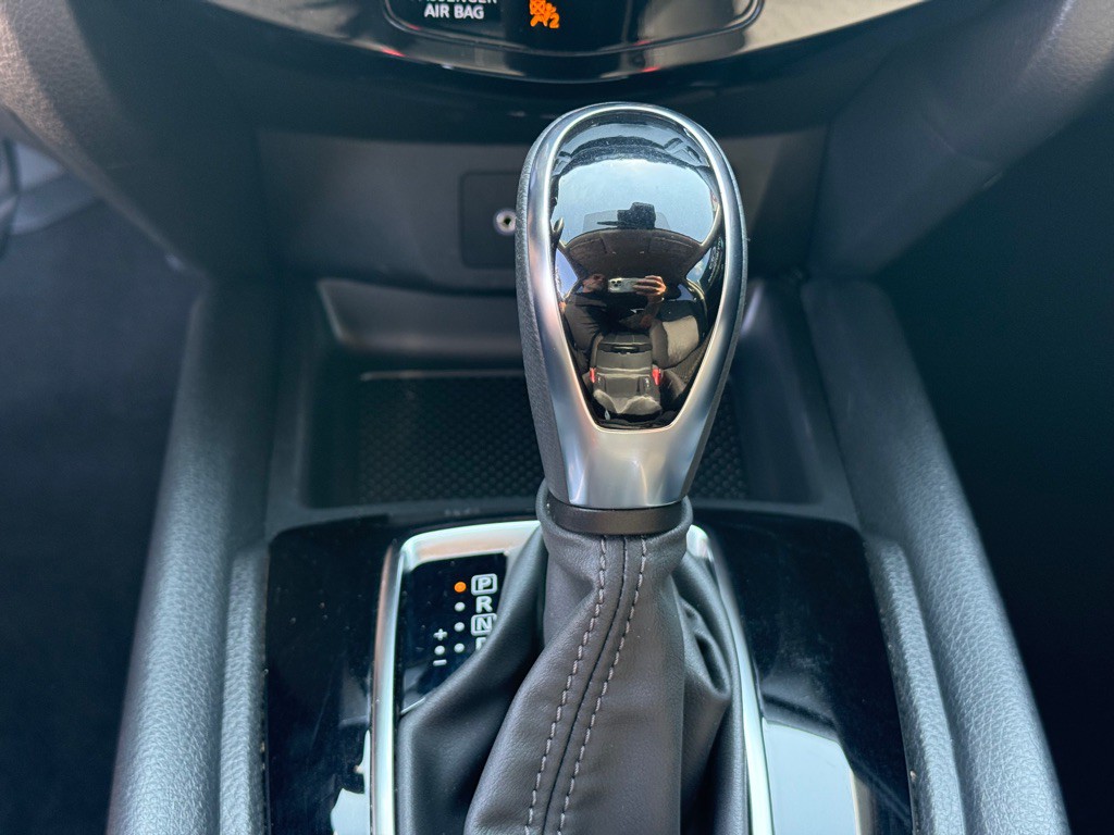 2020 Nissan Rogue Image 24