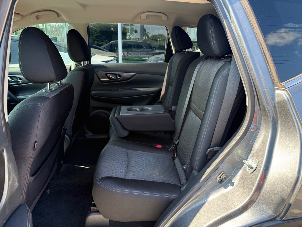 2020 Nissan Rogue Image 27