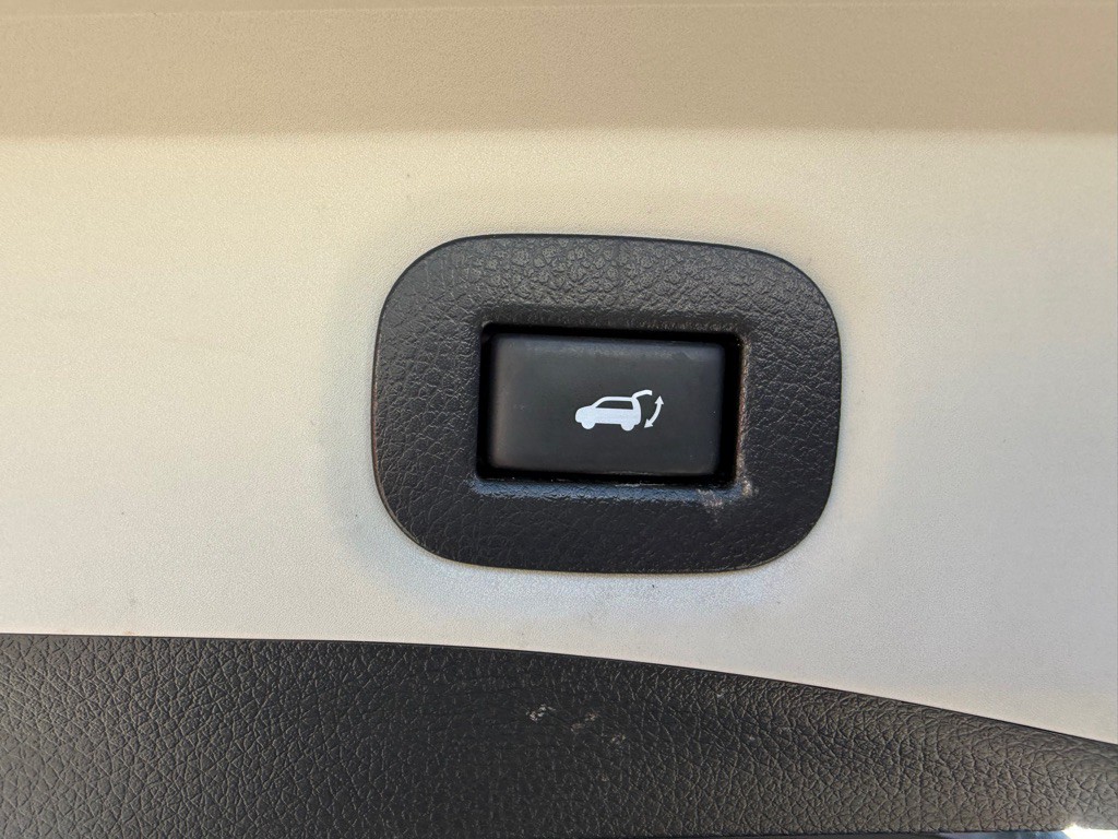 2020 Nissan Rogue Image 30