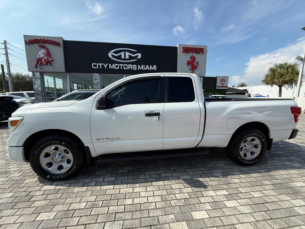 2021 Nissan Titan Image 4