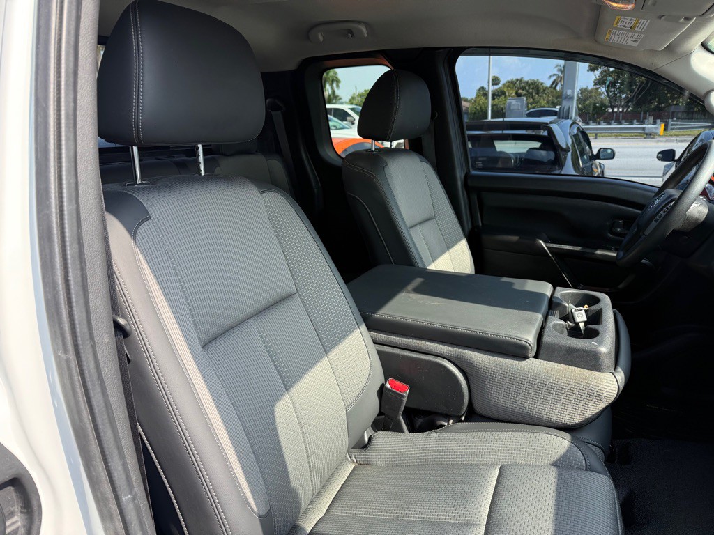 2021 Nissan Titan Image 14