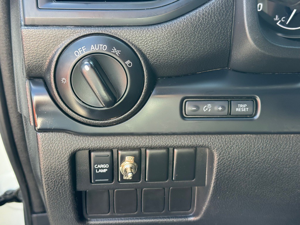 2021 Nissan Titan Image 25