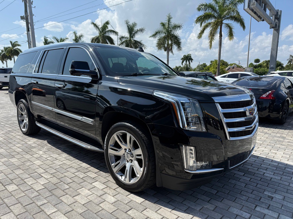 2020 Cadillac Escalade Image 1