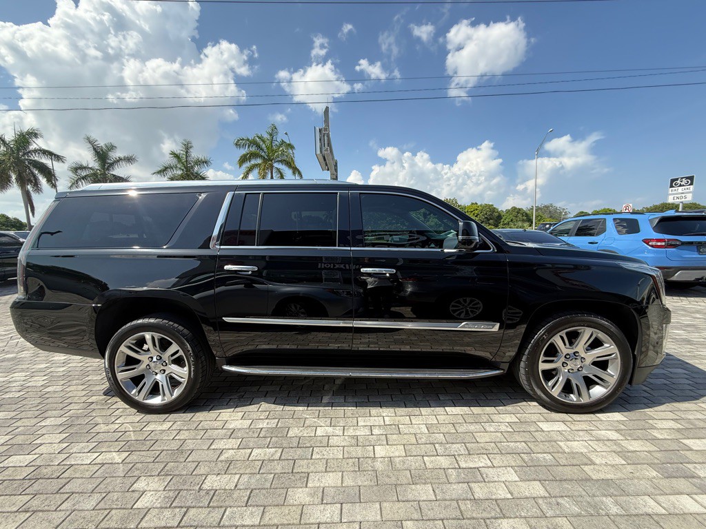 2020 Cadillac Escalade Image 6