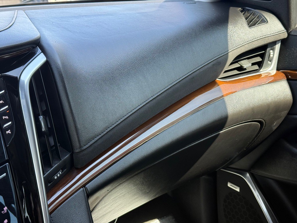 2020 Cadillac Escalade Image 19