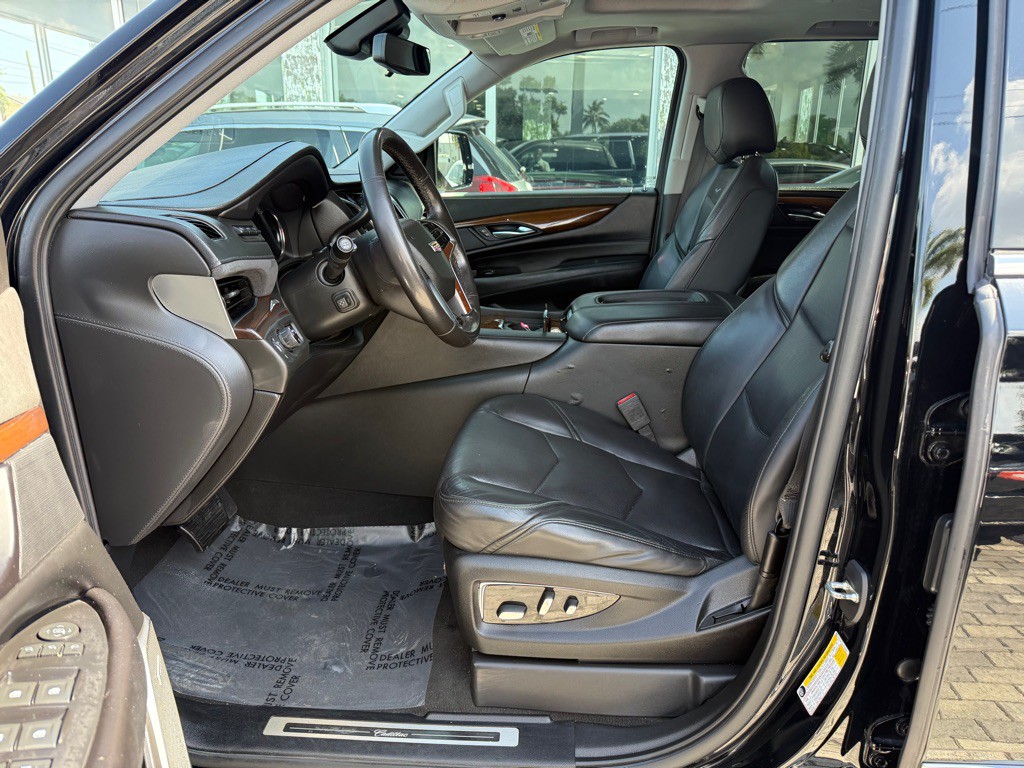 2020 Cadillac Escalade Image 24