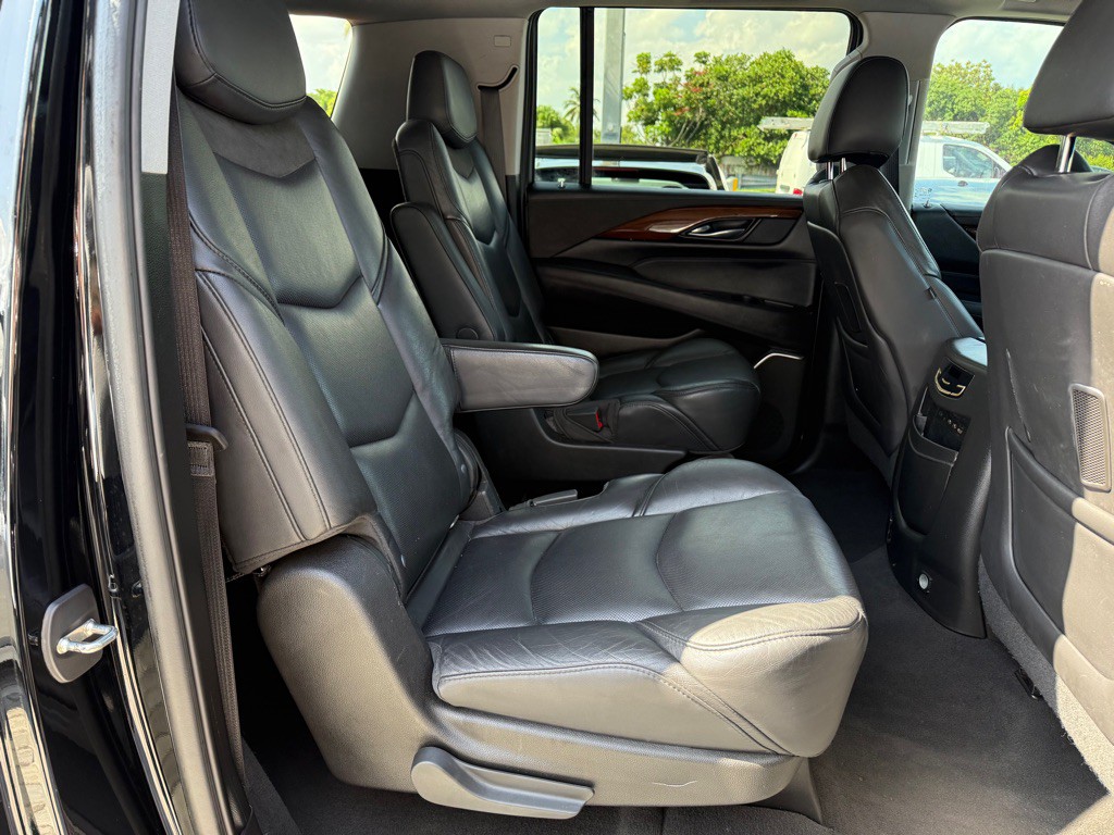 2020 Cadillac Escalade Image 34
