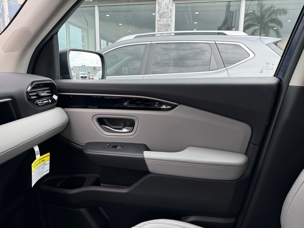 2025 Honda Pilot Image 18