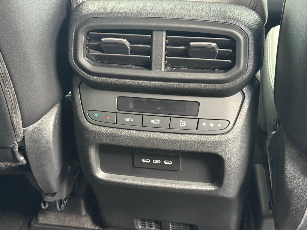 2025 Honda Pilot Image 35
