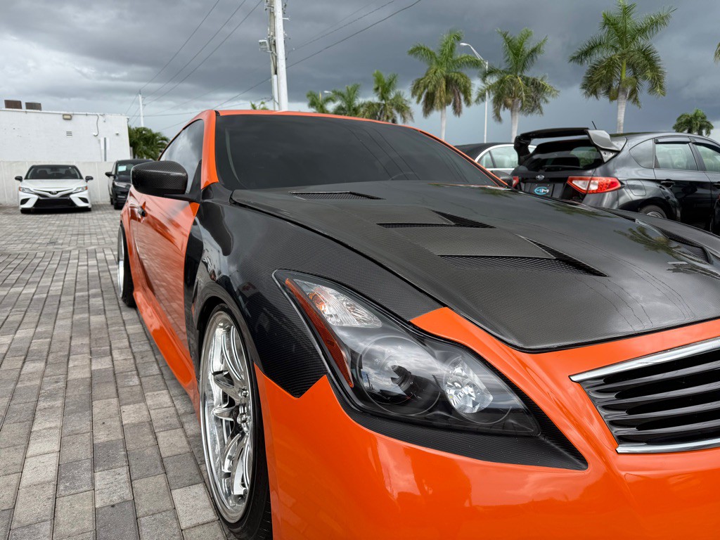 2012 INFINITI G37 Image 8