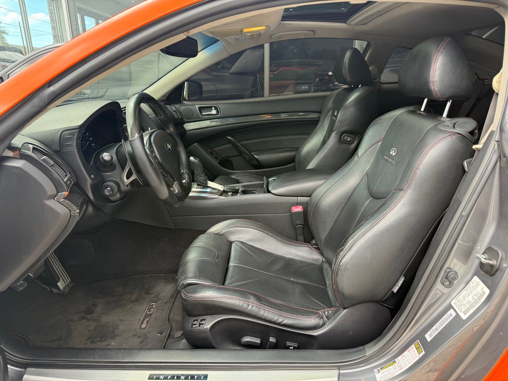 2012 INFINITI G37 Image 13