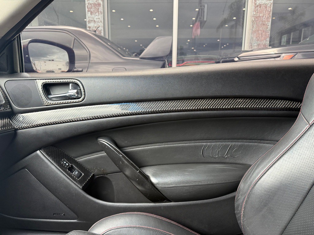 2012 INFINITI G37 Image 31