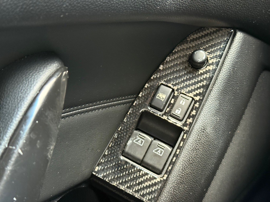 2012 INFINITI G37 Image 32