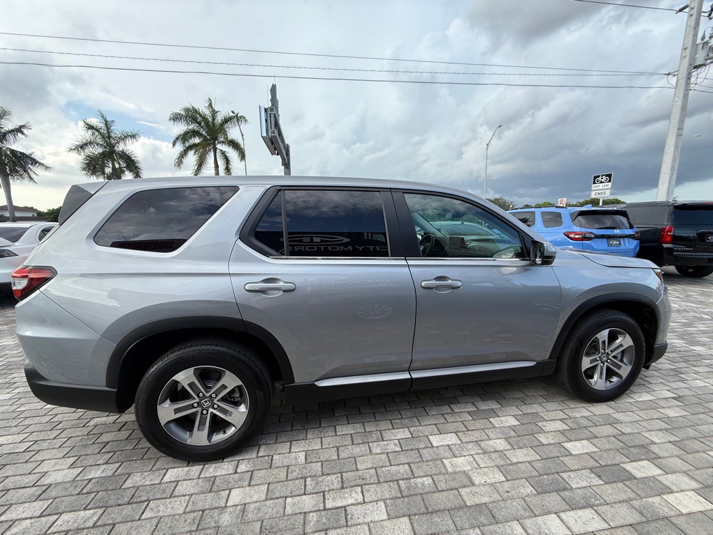 2025 Honda Pilot Image 9