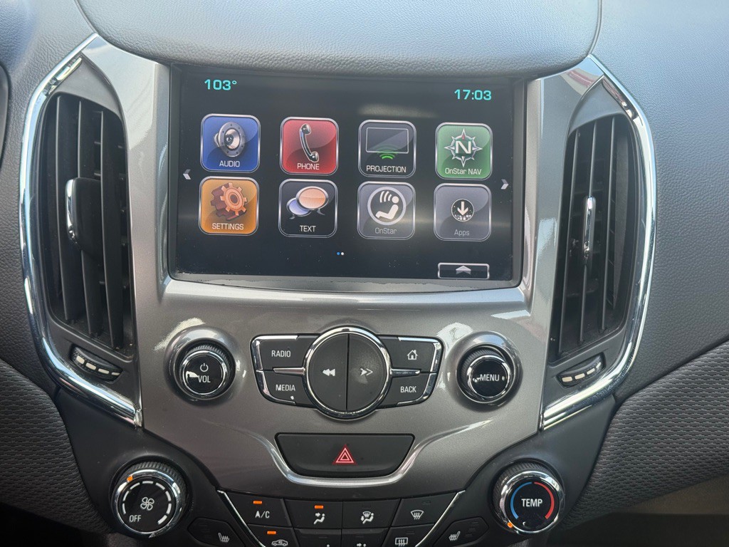 2018 Chevrolet Cruze Image 18