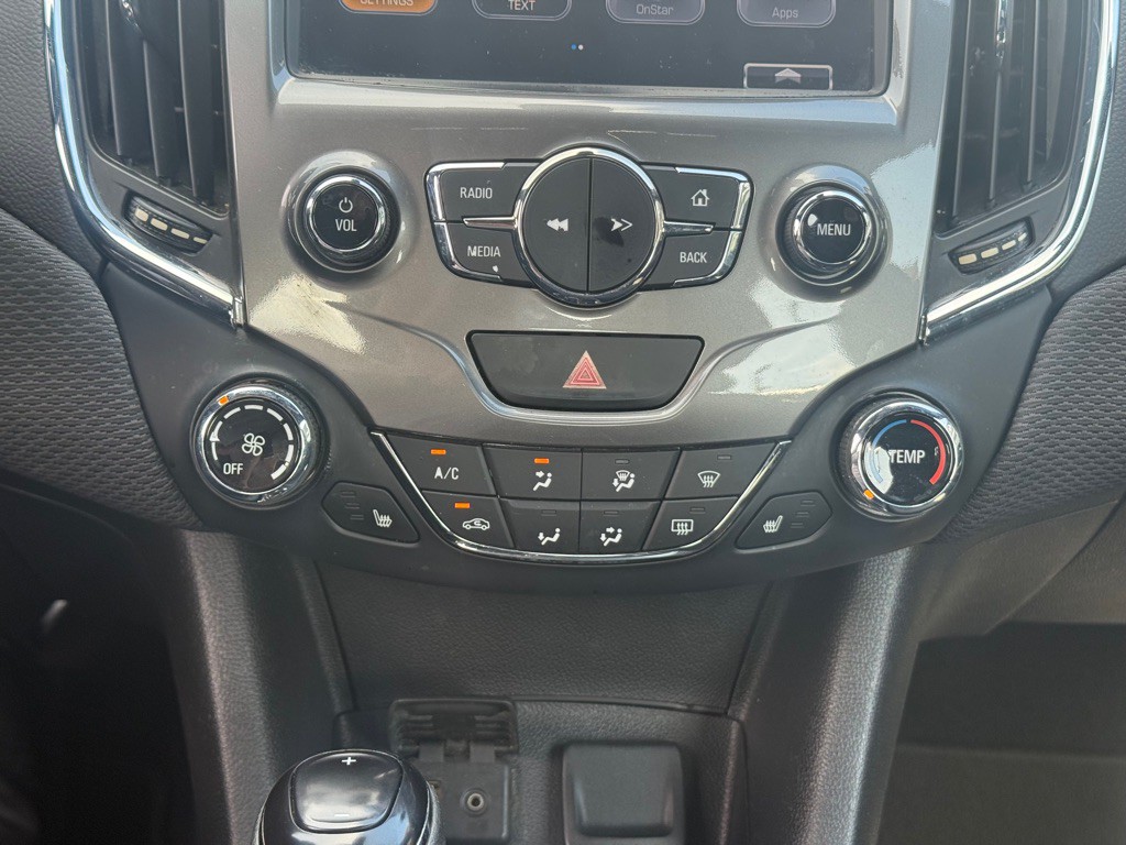 2018 Chevrolet Cruze Image 19