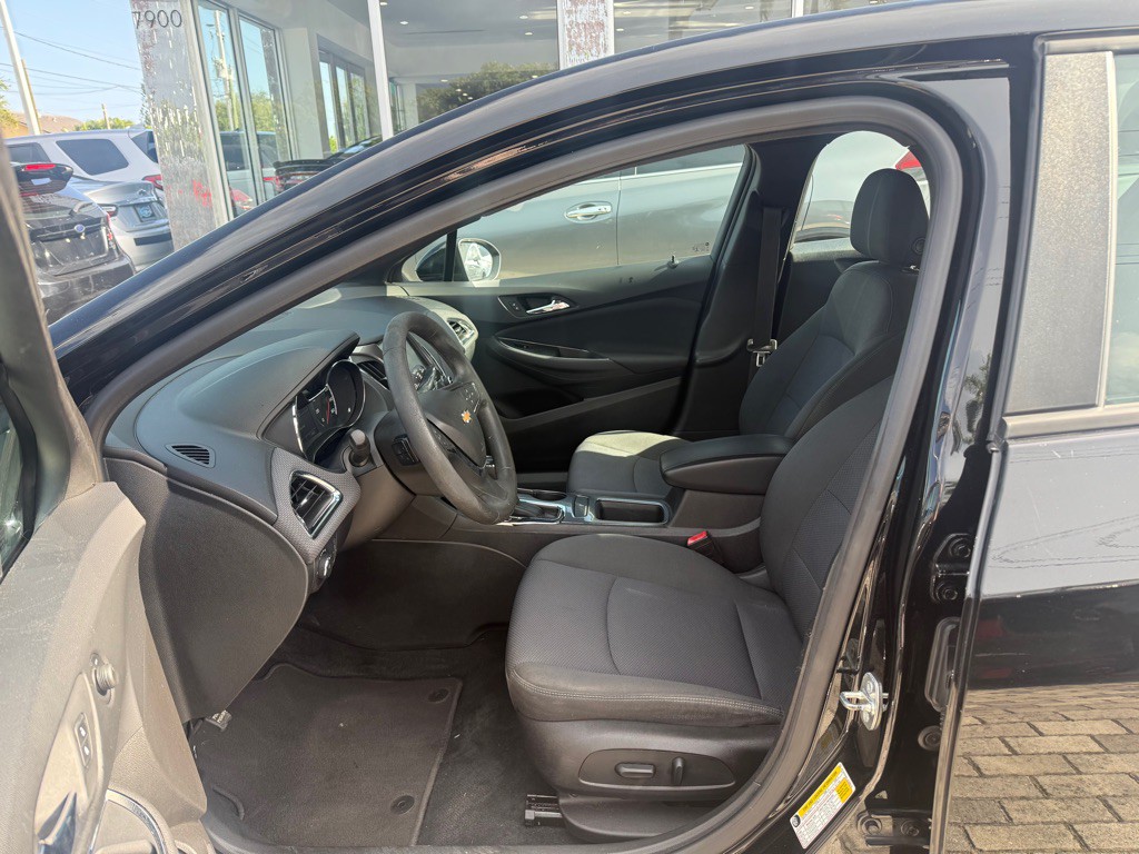 2018 Chevrolet Cruze Image 22