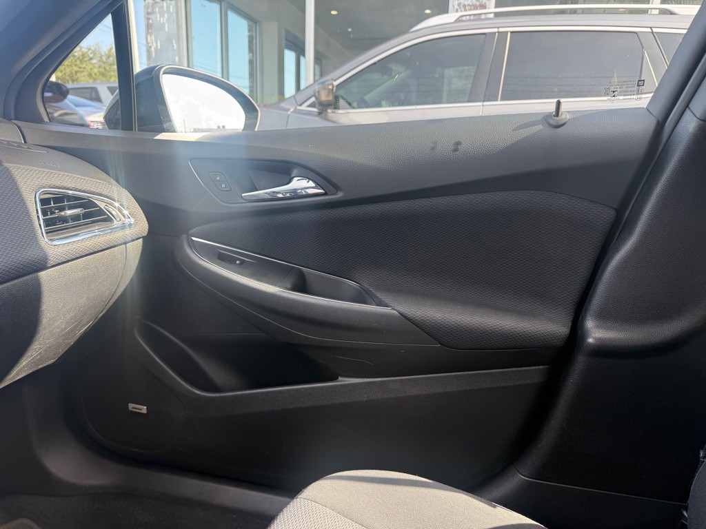 2018 Chevrolet Cruze Image 24