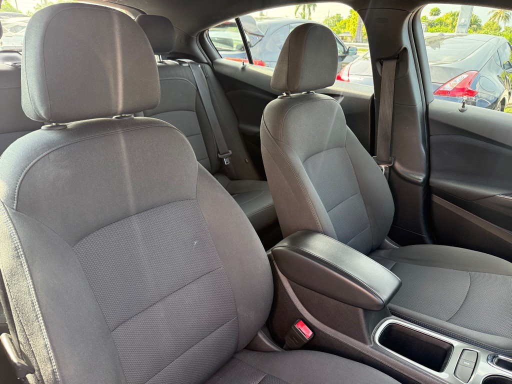 2018 Chevrolet Cruze Image 26