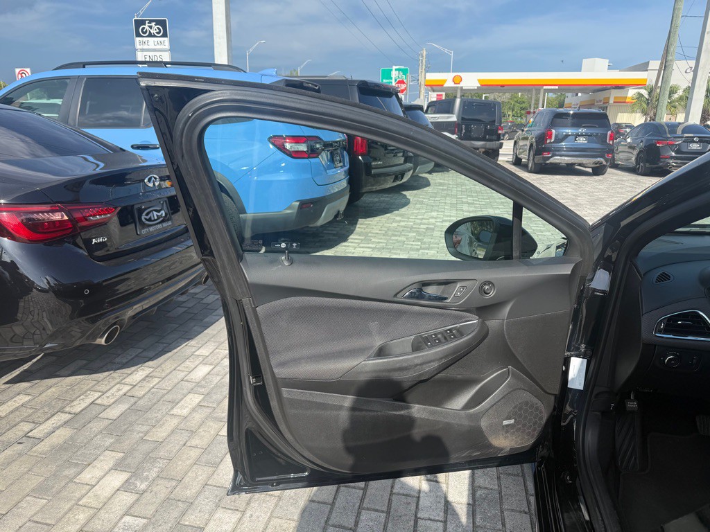 2018 Chevrolet Cruze Image 30